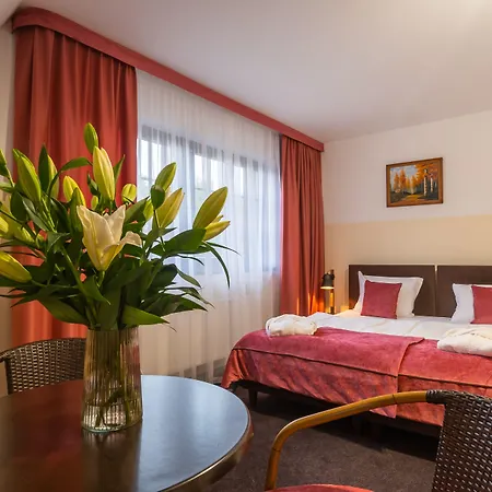 Folwark Książęcy 3* Kliczków